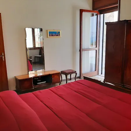 Casa Vacanze Mari 팔리누로
